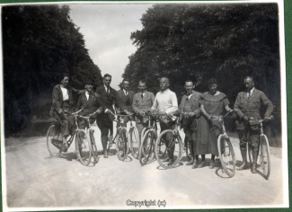 1357A-Holzmuehle298-Fahrradtour-Holzmuehle-Foto-1925-Scan-Vorderseite.jpg