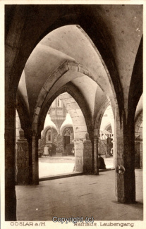 02450A-Goslar323-Rathaus-Laubengang-1928-Scan-Vorderseite.jpg