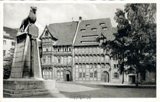06370A-Braunschweig160-Burgplatz-Loewen-Denkmal-Scan-Vorderseite.jpg