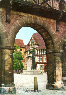 06740A-Braunschweig105-Burgplatz-Loewen-Denkmal-Scan-Vorderseite.jpg