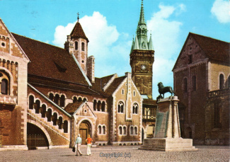 05730A-Braunschweig007-Burgplatz-1976-Scan-Vorderseite.jpg