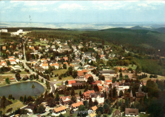 01163A-Hahnenklee373-Panorama-Ort-Luftbild-1976-Scan-Vorderseite.jpg