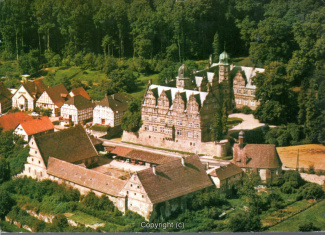 0490A-Haemelschenburg031-Panorama-Schloss-Luftbild-1985-Scan-Vorderseite.jpg