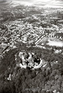 1330A-Wernigerode274-Panorama-Schloss-Ort-Luftbild-Scan-Vorderseite.jpg