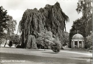 0762A-Pyrmont270-Kurpark-Erdbeertempel-Scan-Vorderseite.jpg