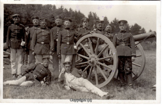 7120A-Wolfenbuettel073-Artillerikaserne-Soldaten-Feldeinsatz-1915-Scan-Vorderseite.jpg