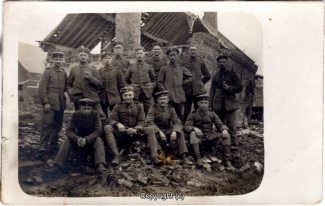 7850A-Wolfenbuettel088-Artillerikaserne-Soldaten-Feldeinsatz-1918-Scan-Vorderseite.jpg