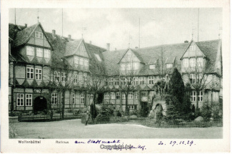 1120A-Wolfenbuettel255-Stadtmarkt-Denkmal-Scan-1929-Vorderseite.jpg